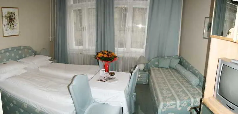 ***  Hotel Schweizerhof Vienna Austria