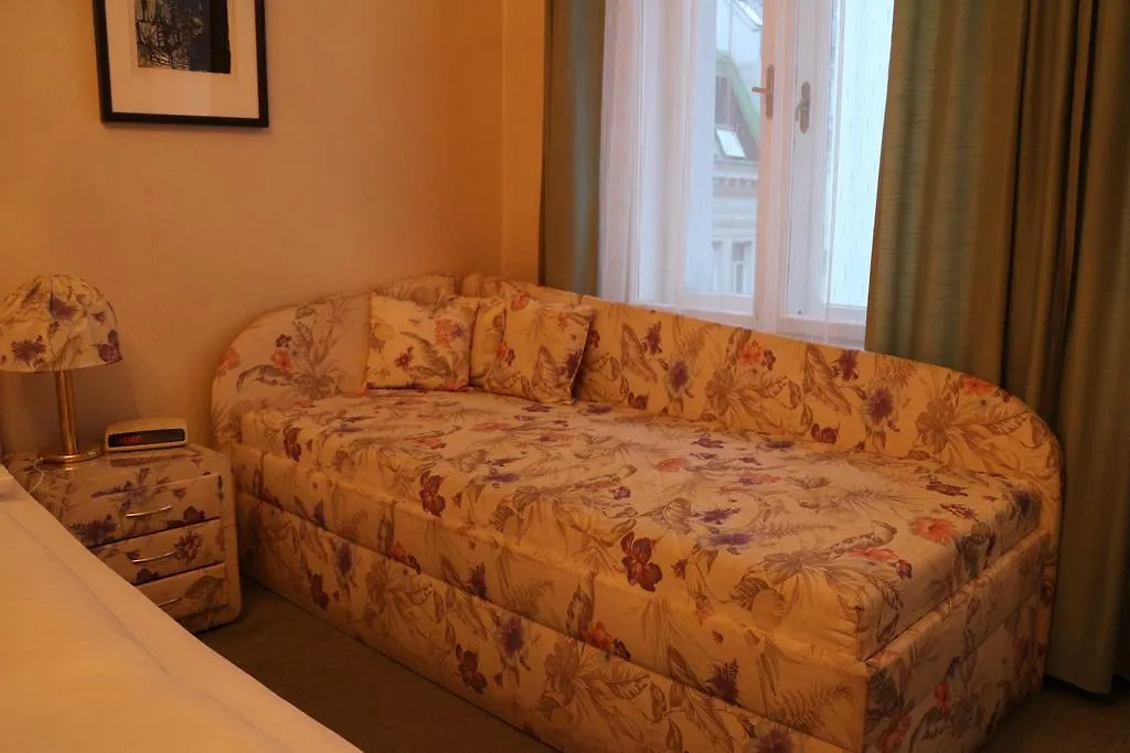 Hotel Schweizerhof Vienna 3*,  Austria